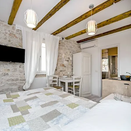 And Ca 3 Vie Rovinj